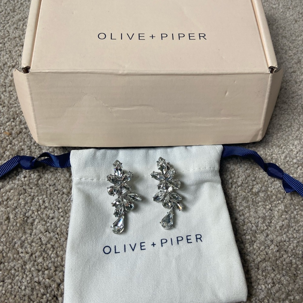 ✨ Olive & Piper Mini Valentina Earrings – Silver, Worn Once